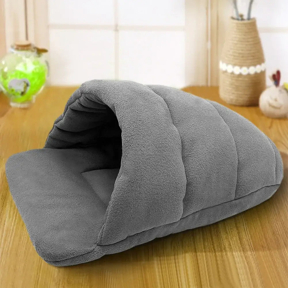 Warm Fleece Dog Beds Winter Warm Polar Pet Heated Soft Mat Slippers Beds Kennel House For Cats Sleeping Bag Nest Cave